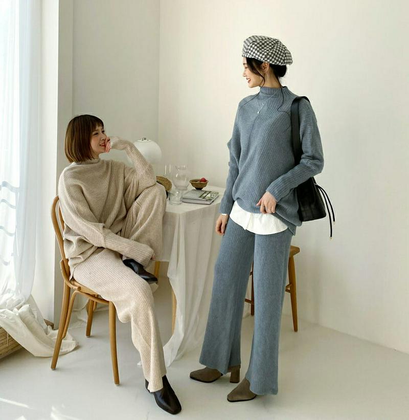 【只今10%OFF】リブアンバランスニット&パンツSET・全3色・b61977 レディース 【pt】【韓国 ファッション セットアップ ニット モックネック ハーフネック 長袖 ルーズ ゆったり オーバーサイズ ロング ドルマンスリーブ パンツ ワイド ストレート カジュアル 秋 冬】