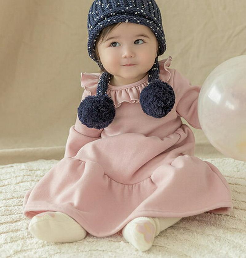 裏起毛バックボタンフリルワンピース(pink)・p010031 キッズ【0~2才】【ops】【ワンピース ロング ロングワンピース 長袖 フリル 裏起毛 可愛い かわいい ガーリー 女の子 冬 韓国 韓国子供服 子供 こども 子供服 こども服】【KIDS】