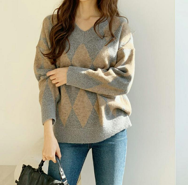 【只今10%OFF】Vネックアーガイルニット・全3色・t65678 レディース 【tops】【トップス ニット ニットトップス 長袖 アーガイル アーガイルニット 柄 Vネック ルーズ ゆったり　ラフ 秋 冬 韓国 ファッション】【ハイホリHIHOLLI】