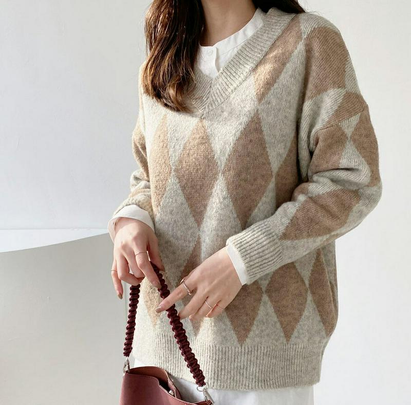 【只今10%OFF】Vネックアーガイルニット・全3色・t65678 レディース 【tops】【トップス ニット ニットトップス 長袖 アーガイル アーガイルニット 柄 Vネック ルーズ ゆったり　ラフ 秋 冬 韓国 ファッション】【ハイホリHIHOLLI】