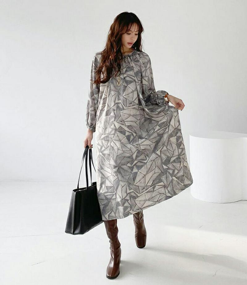 【只今10%OFF】ストラップ付パターンワンピース・全2色・t65688 レディース 【ops】【ワンピース ロング ロングワンピース 長袖 総柄 モダン 大人 体型カバー ギャザー ストラップ 秋 冬 韓国 ファッション】【ハイホリHIHOLLI】