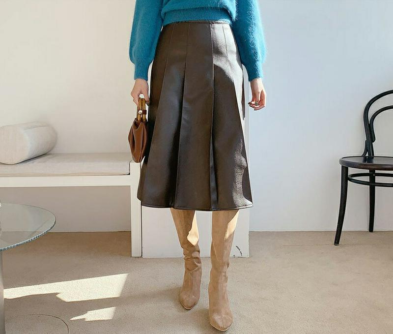 【只今10%OFF】レザー調プリーツスカート・全2色・t65697 レディース 【sk】【スカート ミディ丈 ミディスカート プリーツ プリーツスカート レザー 単色 無地 シンプル 大人 かっこいい 秋 冬 韓国 ファッション】【ハイホリHIHOLLI】