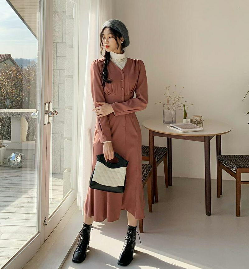 【只今10%OFF】ボタンVネックワンピース・全3色・t62113 レディース 【ops】【韓国 ファッション ワンピース ロング フレア Aライン Vネック 長袖 スリム 細身 端正 上品 大人 きれいめ お出かけ カジュアル 秋 冬】