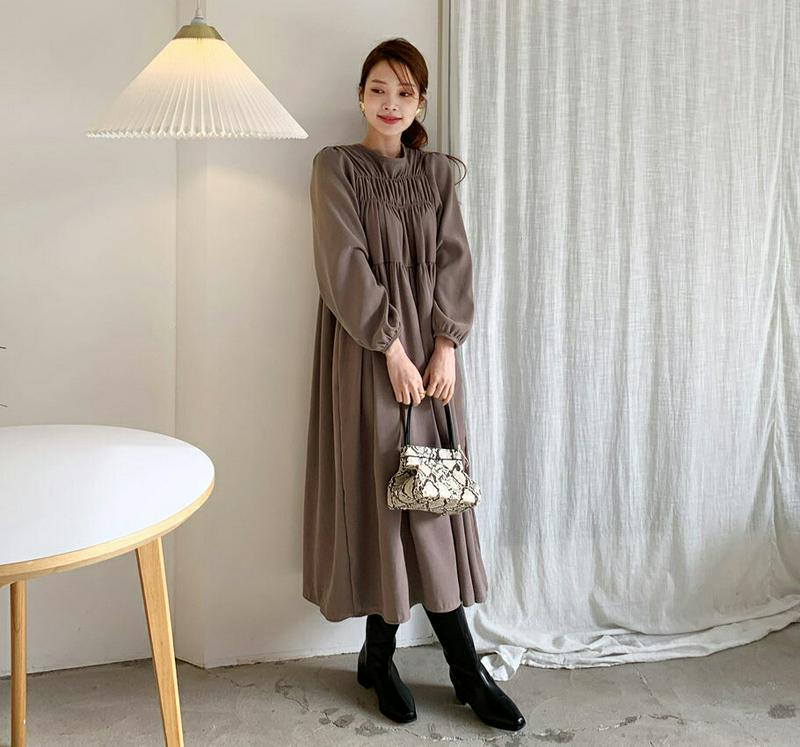 【只今10%OFF】ギャザーロングワンピース・全2色・t65641 レディース 【ops】【ワンピース ロング ロングワンピース 長袖 ギャザー 単色 無地 シンプル カジュアル フレア ラフ 秋 冬 韓国 ファッション】【ハイホリHIHOLLI】