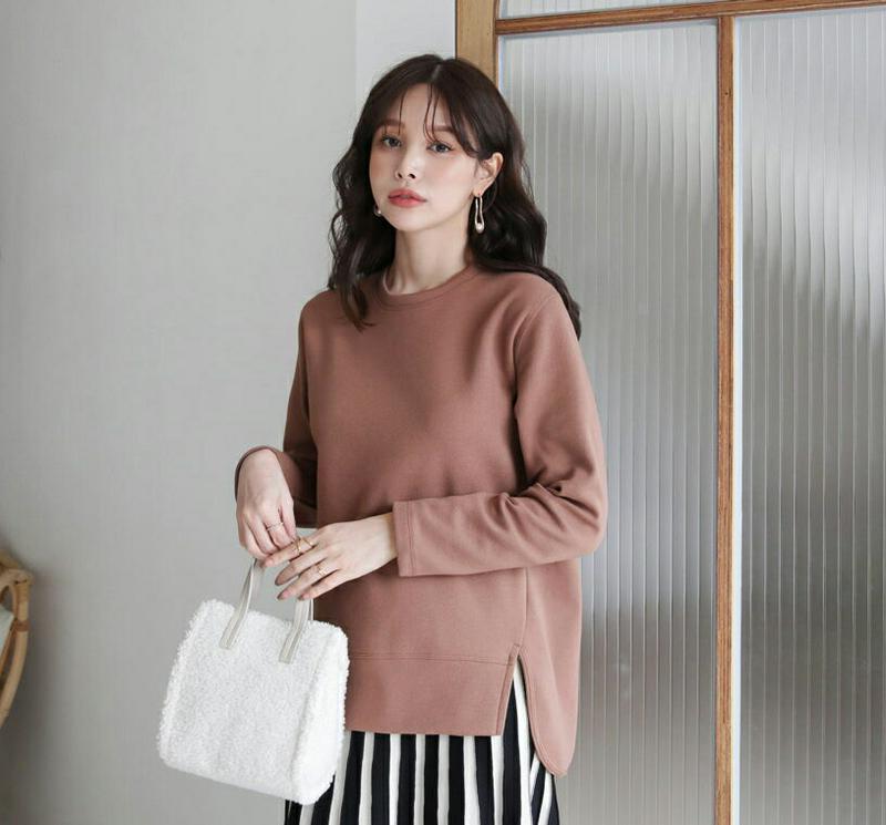 【只今10%OFF】スリットラウンドニット・全4色・t65647 レディース 【tops】【トップス ニット ニットトップス 長袖 スリット 単色 無地 シンプル カジュアル アンバランス 秋 冬 韓国 ファッション】【ハイホリHIHOLLI】