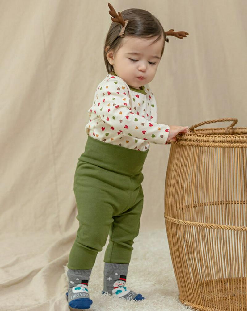 メリーハートルームウェア上下SET(olive)・p010051 キッズ【0~2才】【uw】【ルームウェア 部屋着 パジャマ 長袖 トップス ハート 柄 パンツ ズボン 無地 単色 かわいい 女の子 男の子 韓国 韓国子供服 子供 こども 子供服 こども服】【KIDS】