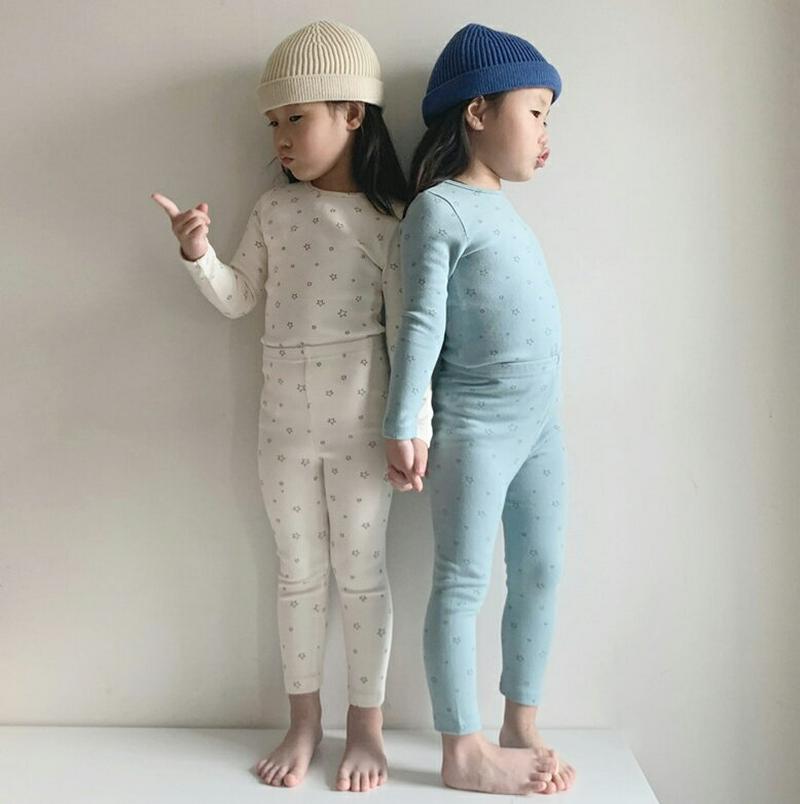 【キッズ30%OFF】スタールームウェア上下SET(kids)・u10160 キッズ【3~8才】【uw】【ルームウェア 部屋着 パジャマ 上下 長袖 パンツ ズボン 星柄 可愛い かわいい 女の子 男の子 韓国 韓国子供服 子供 こども 子供服 こども服】【KIDS】