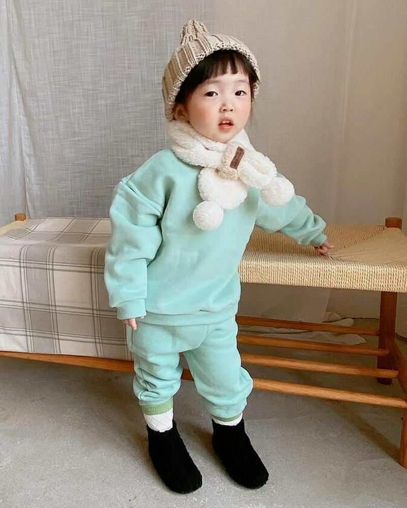 【キッズ30%OFF】裏起毛スウェット上下SET・u09970 キッズ【3~8才】【set】【セットアップ setup トップス スウェット トレーナー 長袖 パンツ ズボン 上下 単色 無地 シンプル カジュアル 裏起毛 女の子 男の子 冬 韓国 韓国子供服 子供 こども 子供服 こども服】【KIDS】