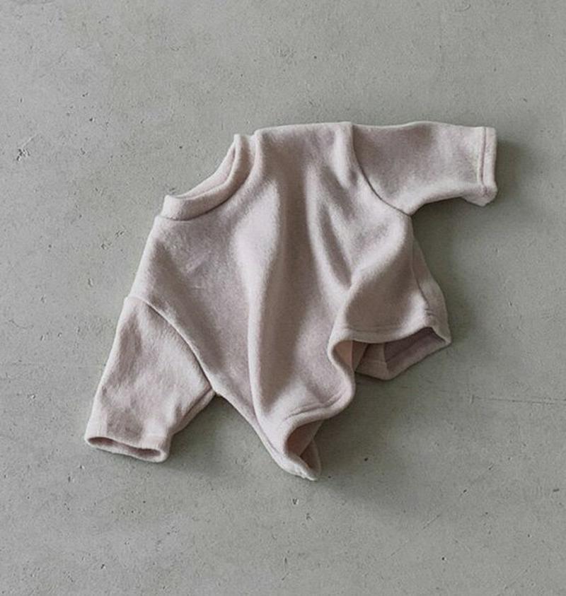 【キッズ30%OFF】ソフトTシャツ・u10071 キッズ【3~8才】【tops】【トップス 長袖 単色 無地 シンプル ベーシック カジュアル ラフ ソフト 女の子 男の子 秋 冬 韓国 韓国子供服 子供 こども 子供服 こども服】【KIDS】