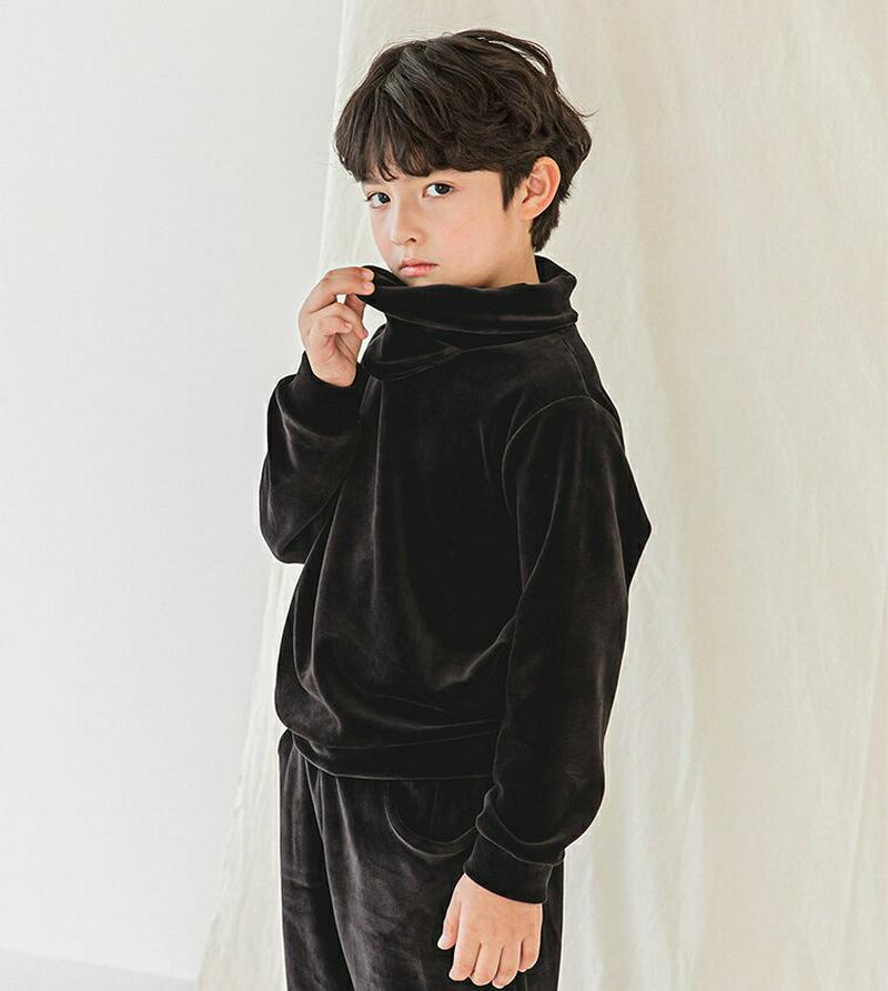 ハーフネックベルベットTシャツ・p009844 キッズ【3~8才】【tops】【トップス Tシャツ 長袖 ハーフネック ベルベット 光沢 ツヤ 単色 無地 シンプル カジュアル 女の子 男の子 秋 冬 韓国 韓国子供服 子供 こども 子供服 こども服】【KIDS】