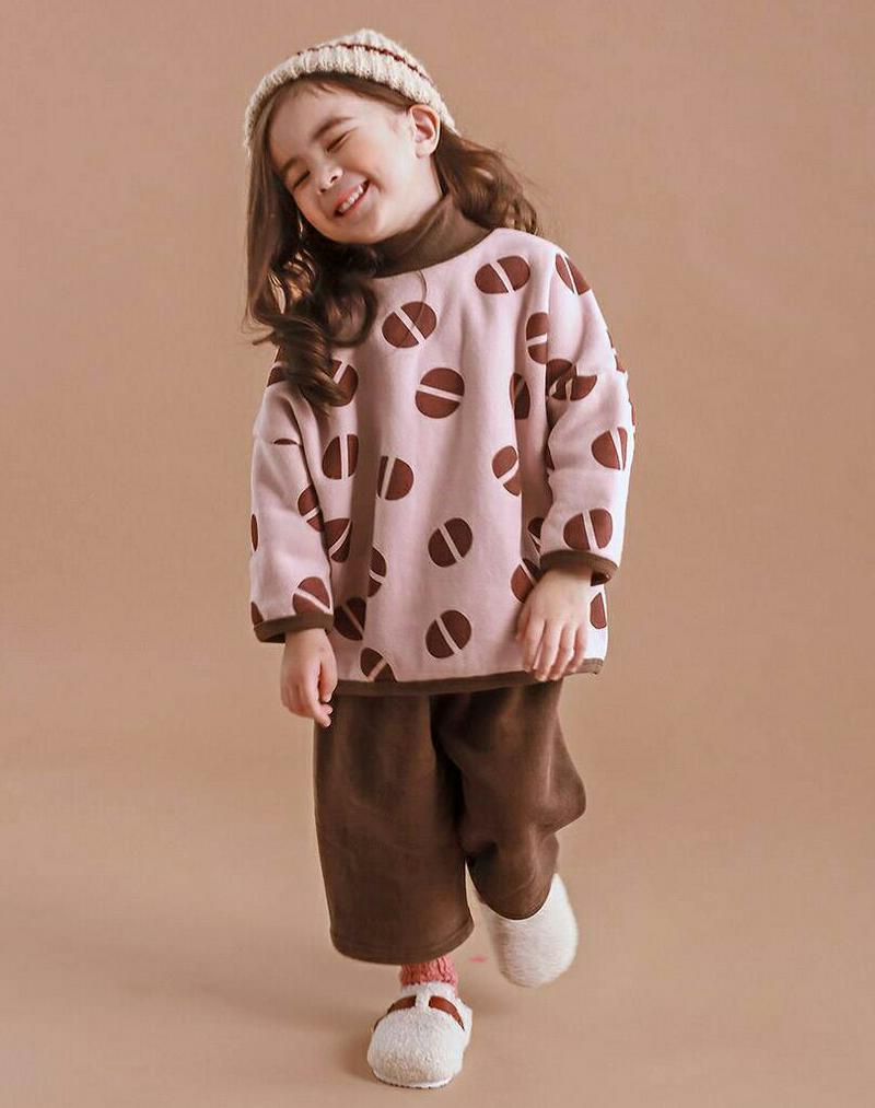 両起毛パターンハイネック上下SET・p010005 キッズ【3~8才】【set】【セットアップ setup トップス 長袖 ハイネック 総柄 パンツ ズボン 裏起毛 起毛 カジュアル ラフ 女の子 男の子 冬 韓国 韓国子供服 子供 こども 子供服 こども服】【KIDS】【WS】