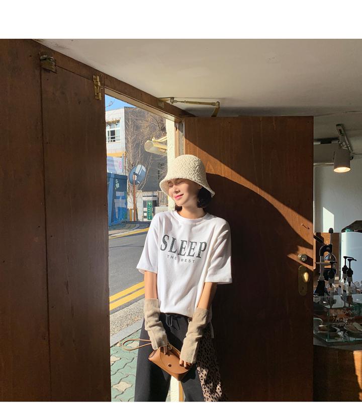 レタードプリントハーフ袖Tシャツ