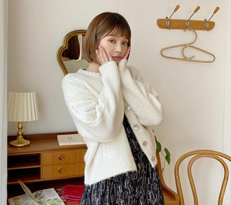 ツイストラインカーディガン・全3色・b62135 レディース 【cd】【韓国 ファッション カーディガン アウター 羽織り ボタン ラウンドネック 長袖 ニット ショート ツイストニット ケーブルニット カジュアル 秋 冬】【STYLE】