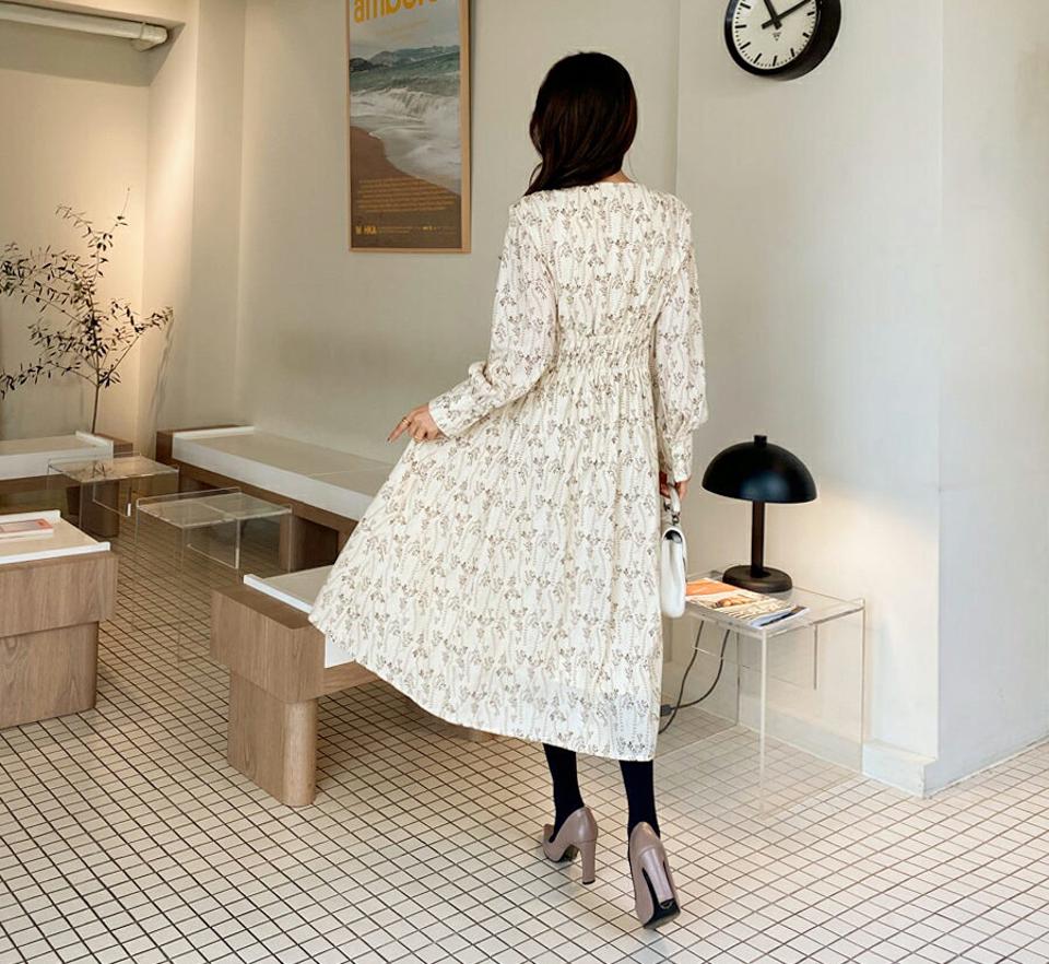 Vネックパフワンピース・全2色・b62132 レディース 【ops】【韓国 ファッション ワンピース ロング フレア Aライン Vネック 長袖 ぼわん袖 ボリューム袖 パターン 柄 花柄 上品 大人 カジュアル 秋 冬】【STYLE】