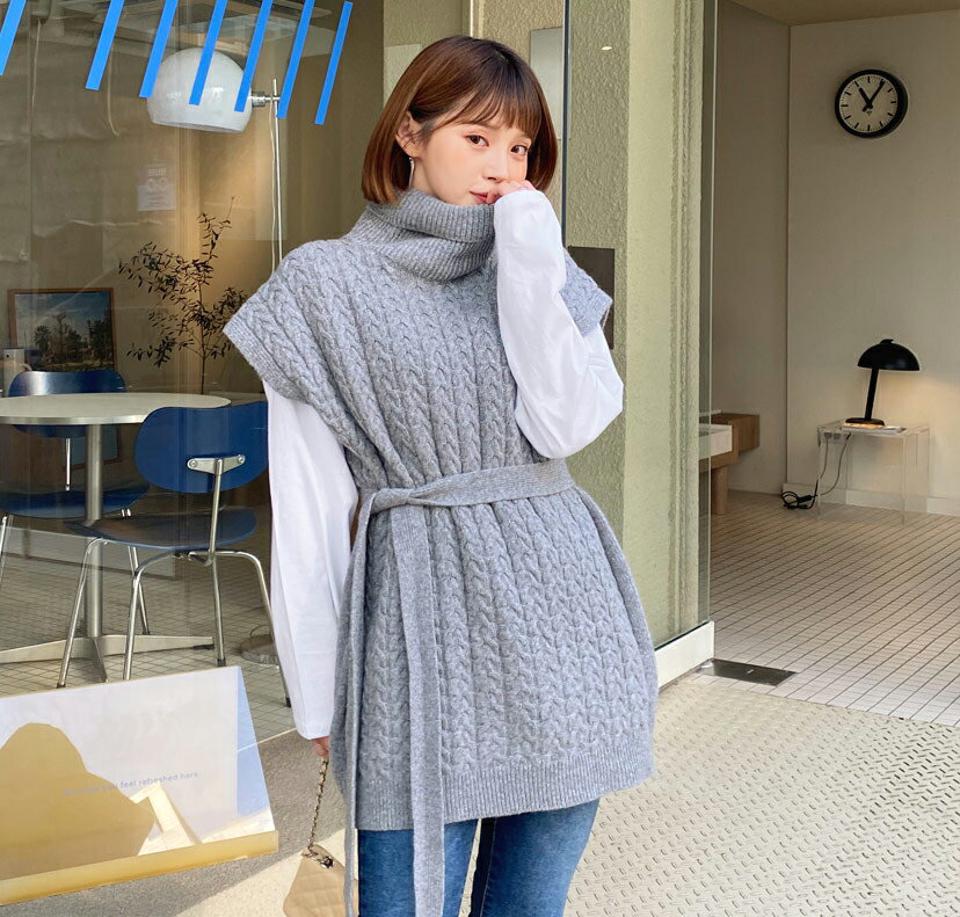 ストラップ付ツイストベスト・全3色・t62115 レディース 【tops】【韓国 ファッション トップス ニットベスト タートルネック ハイネック ケーブルニット ノースリーブ ロング ルーズ ゆったり 体型カバー チュニック カジュアル 秋 冬】【STYLE】