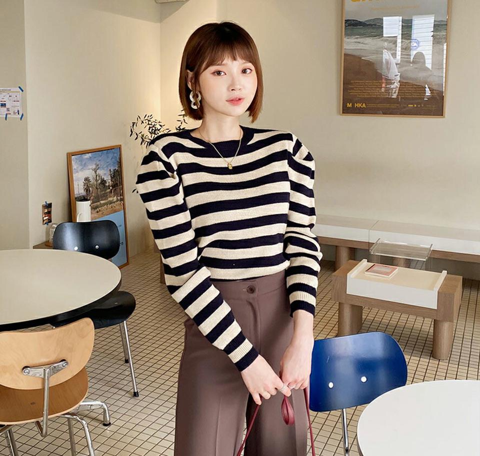 ボーダーパフニット・全2色・b62124 レディース 【tops】【韓国 ファッション トップス ニット ラウンドネック 長袖 パターン 柄 パフスリーブ スリム 細身 ハイゲージ カジュアル 秋 冬】【STYLE】