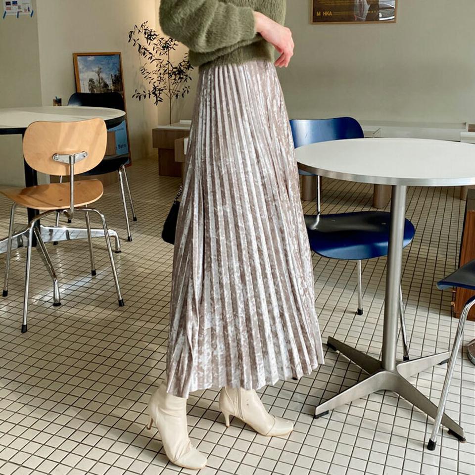 ベロアプリーツスカート・全3色・e62145 レディース 【sk】【韓国 ファッション ボトムス スカート ロング フレア Aライン 光沢 グロッシー 揺れる 上品 エレガント ウエストゴム カジュアル 秋 冬】【STYLE】