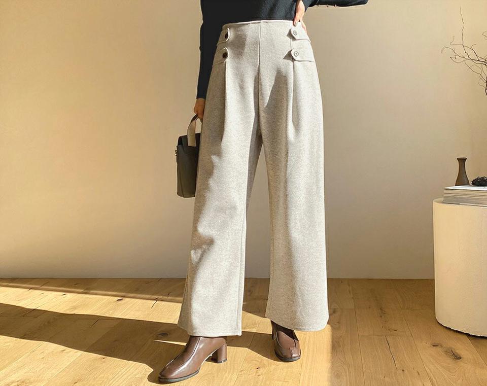 ボタンストラップパンツ・全2色・b65735 レディース 【pt】【パンツ ズボン ロングパンツ ストラップ 単色 無地 シンプル ワイド 大人 タック 秋 冬 韓国 ファッション】【ハイホリHIHOLLI】