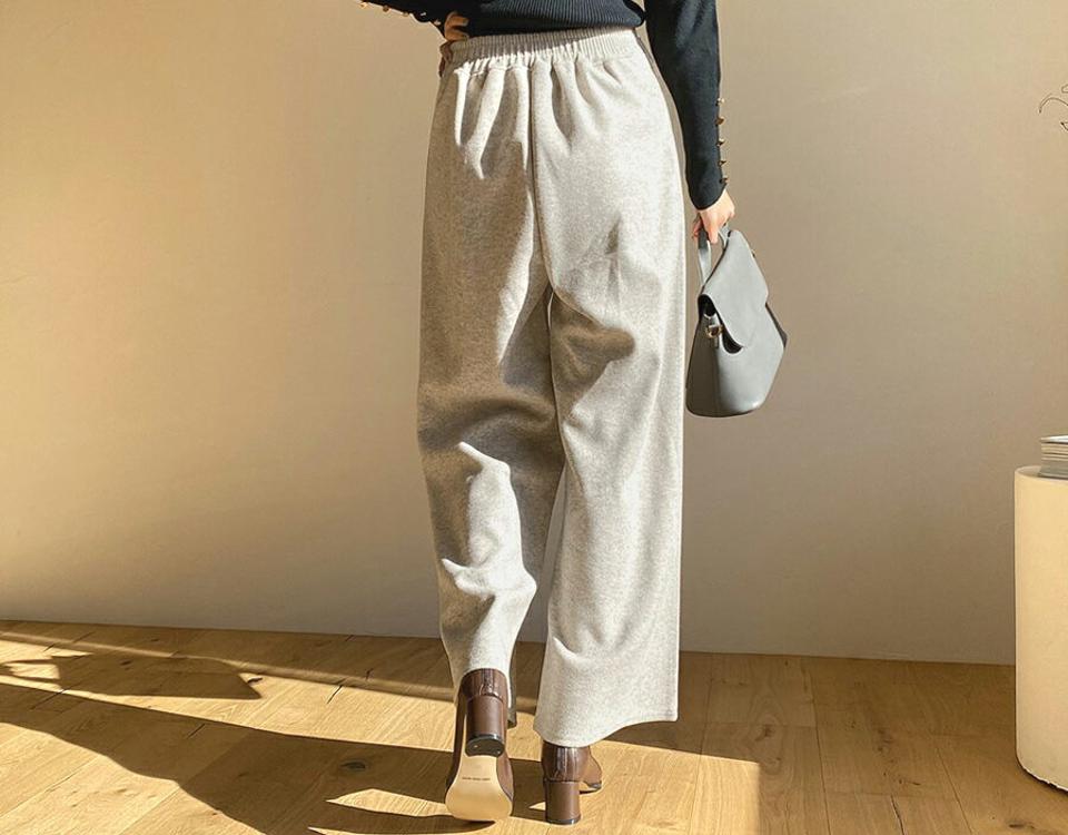 ボタンストラップパンツ・全2色・b65735 レディース 【pt】【パンツ ズボン ロングパンツ ストラップ 単色 無地 シンプル ワイド 大人 タック 秋 冬 韓国 ファッション】【ハイホリHIHOLLI】