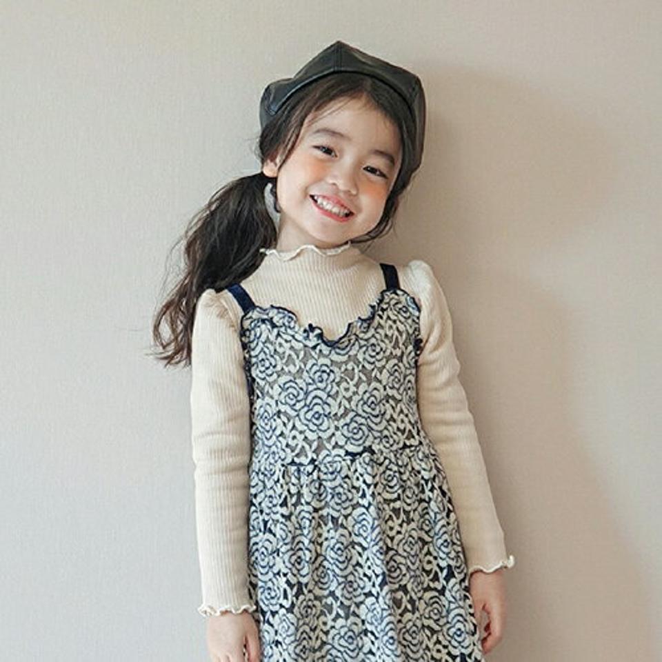 フリルリブワンピース・u10237 キッズ【3~8才】【ops】【ワンピース 長袖 ウェーブ リブ フリル 単色 無地 シンプル カジュアル 可愛い かわいい 女の子 秋 冬 韓国 韓国子供服 子供 こども 子供服 こども服】【KIDS】