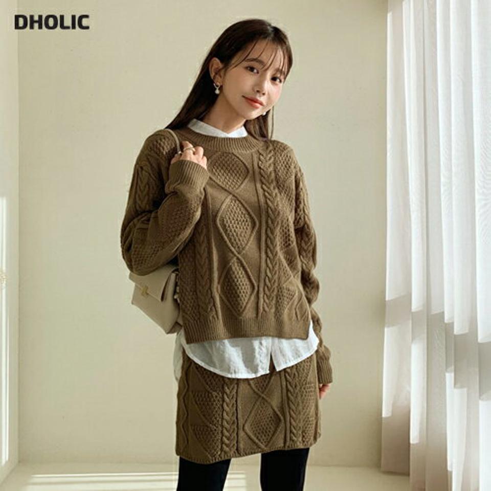 ケーブルニット&ミニスカートSET・全4色・t56441 レディース 【ops】【韓国 ファッション セットアップ 上下セット ニット ラウンドネック 長袖 スカート Hライン ミニ ショート ツイストニット アラン編み カジュアル 秋 冬】【STYLE】