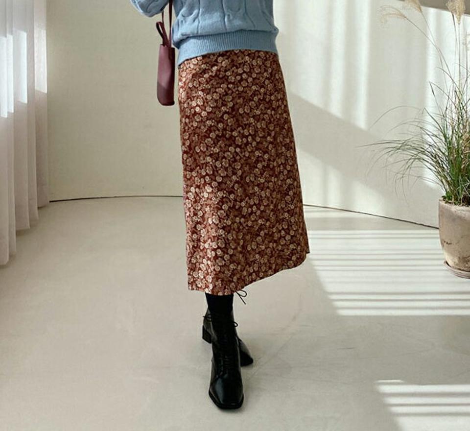 【只今10%OFF】フローラルパターンスカート・全2色・t56457 レディース 【sk】【韓国 ファッション ボトムス スカート ロング Aライン フレア 柄 パターン 小花柄 トーンオントーン 上品 大人 カジュアル 秋 冬】【STYLE】