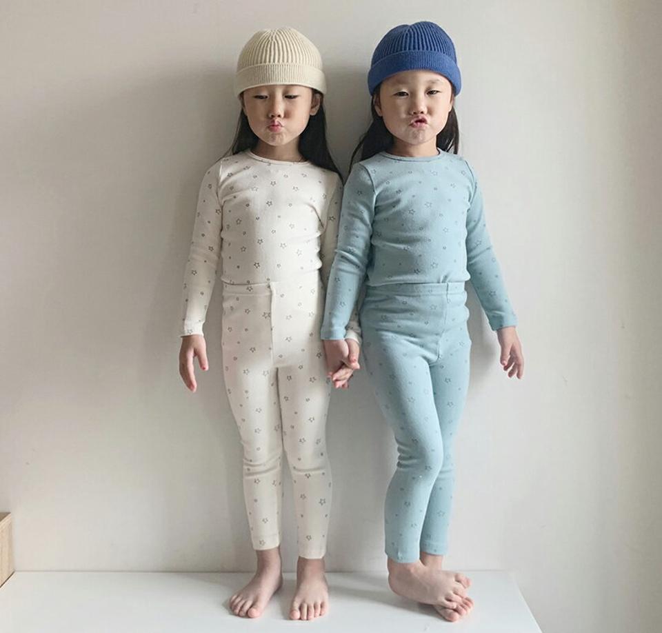 【キッズ30%OFF】スタールームウェア上下SET(junior)・u10161 キッズ【9~17才】【uw】【パジャマ ルームウェア 部屋着 星柄 総柄 長袖 トップス パンツ ズボン カジュアル かわいい 女の子 男の子 韓国 韓国子供服 子供 こども 子供服 こども服】【KIDS】