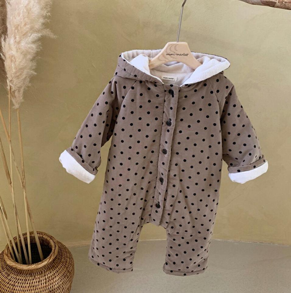 【キッズ30%OFF】ドットフードロンパース・p009594 キッズ【0~2才】【bc】【ロンパース 長袖 パンツ ズボン 長ズボン ドット柄 フード カジュアル 可愛い かわいい 女の子 男の子 冬 韓国 韓国子供服 子供 こども 子供服 こども服】【KIDS】