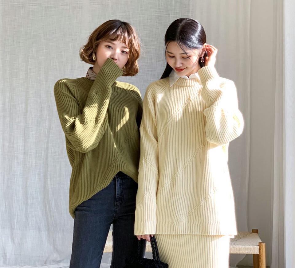 ラウンドラグランニット・全5色・b62292 レディース 【tops】【韓国 ファッション トップス ニット ラウンドネック　長袖 ロングスリーブ ルーズ ゆったり 体型カバー ロング お尻カバー リブニット ラグランスリーブ カジュアル 秋 冬】