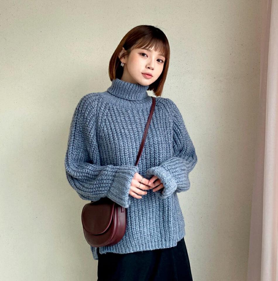 【只今10%OFF】バックスリットニット・全4色・b56497 レディース 【tops】【韓国 ファッション トップス ニット タートルネック ハイネック 長袖 リブニット ローゲージ ざっくり編み ざっくりニット カラーミックス ルーズ ゆったり 体型カバー ロング カジュアル 秋 冬】