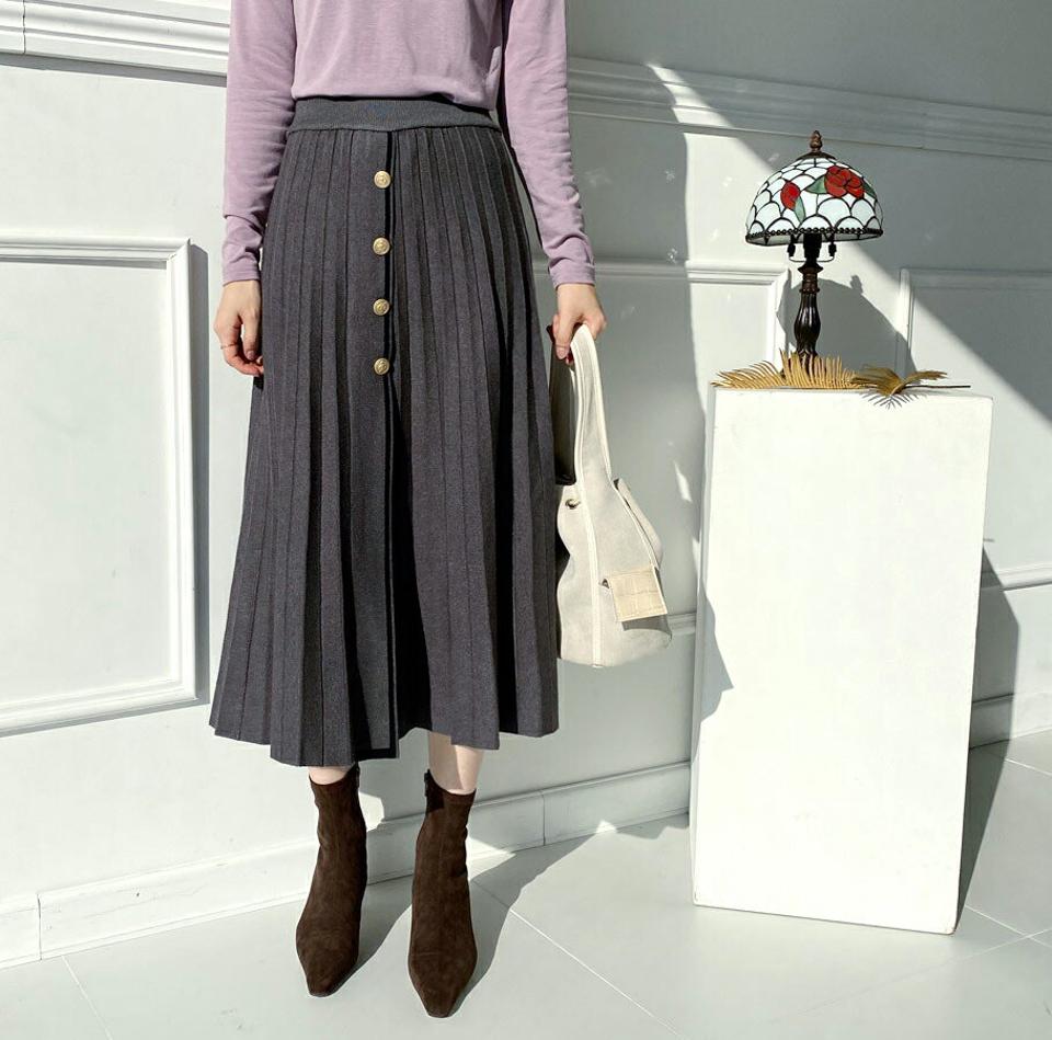 ボタンニットスカート・全2色・b65778 レディース 【sk】【スカート ロング ロングスカート ニット ニットスカート プリーツ プリーツスカート ウエストゴム 単色 シンプル シック 秋 冬 韓国 ファッション】【ハイホリHIHOLLI】