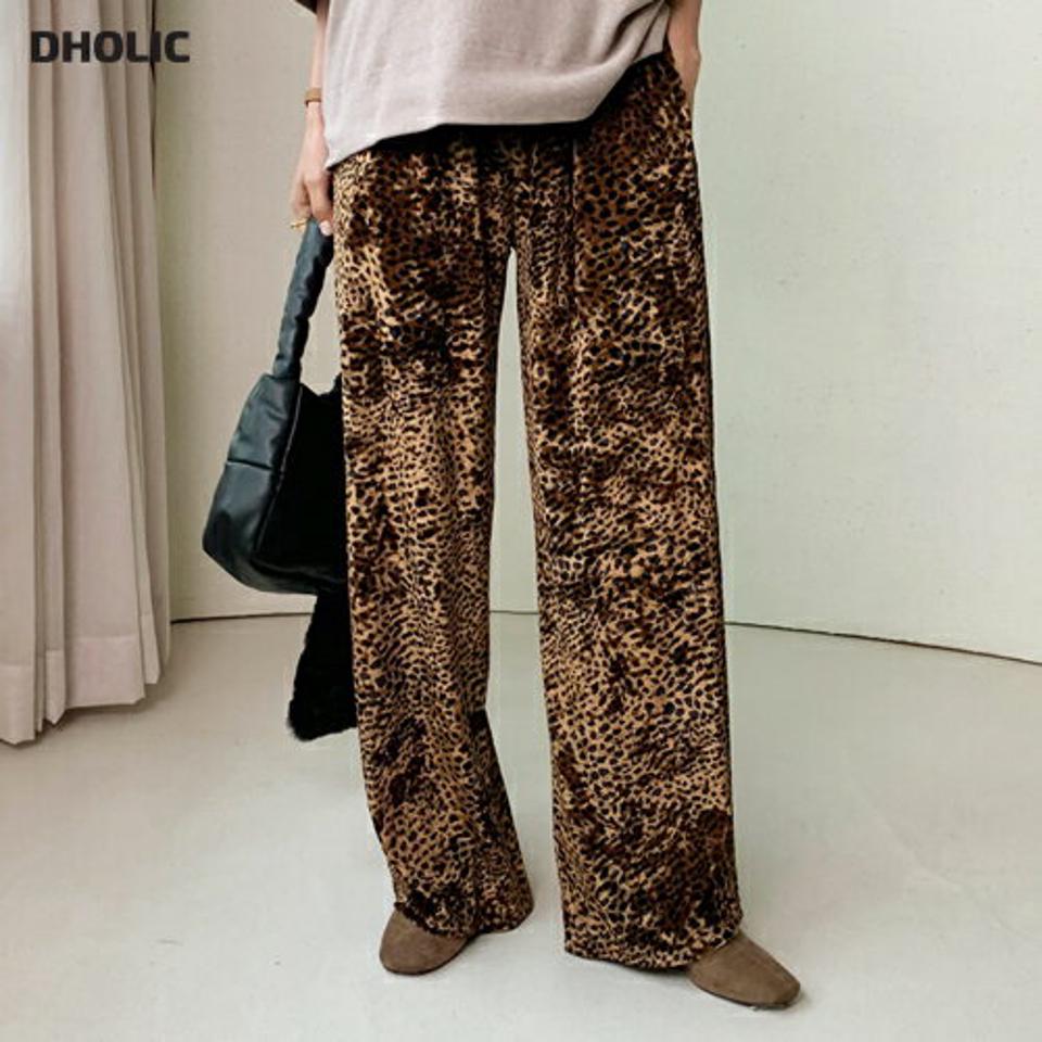 【只今10%OFF】ベロアレオパードパンツ・全2色・t56489 レディース 【pt】【韓国 ファッション ボトムス パンツ ロング フルレングス 10分丈 十分丈 ワイド ルーズ ウエストゴム パターン 柄 ヒョウ柄 アニマル柄 ベルベット ビーロード カジュアル 秋 冬】