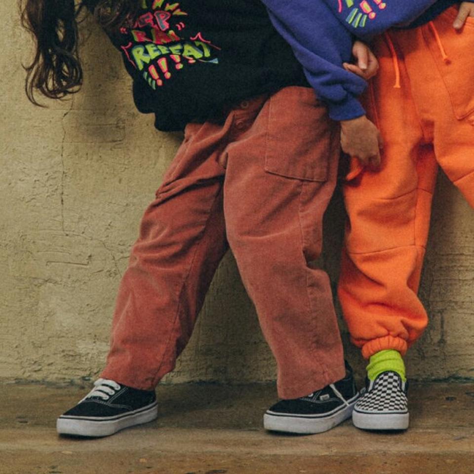 【キッズ30%OFF】裏起毛ボタンコーデュロイパンツ(junior)・u10348 キッズ【9~17才】【pt】【パンツ ズボン ロングパンツ 長ズボン コーデュロイ 単色 シンプル カジュアル 裏起毛 ラフ 女の子 男の子 冬 韓国 韓国子供服 子供 こども 子供服 こども服】【KIDS】