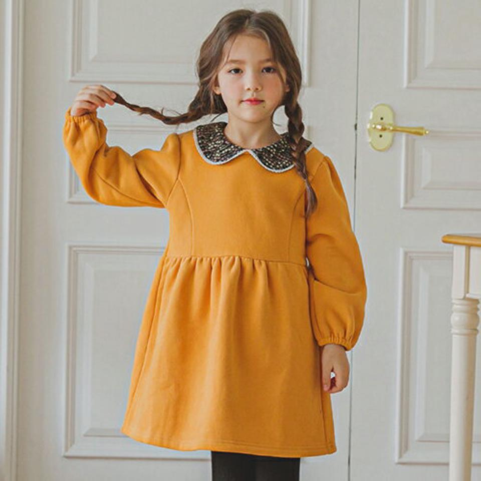 裏起毛花柄カラーワンピース(mustard)・p009857 キッズ【3~8才】【ops】【ワンピース ミディ丈 ミディワンピース 長袖 花柄 フラワー 丸襟 裏起毛 シンプル かわいい 女の子 冬 韓国 韓国子供服 子供 こども 子供服 こども服】【KIDS】