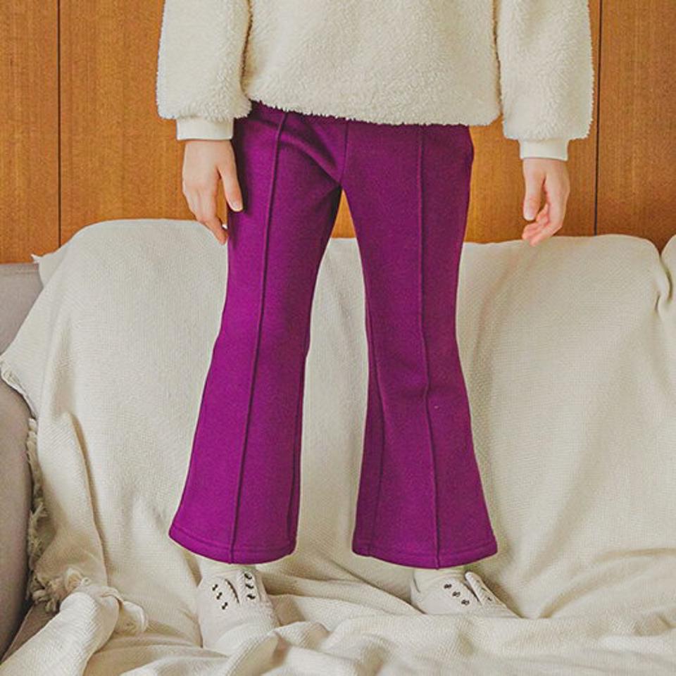裏起毛ラインブーツカットパンツ(purple)・p009858 キッズ【3~8才】【pt】【パンツ ズボン ロングパンツ 長ズボン ブーツカット ラインパンツ 裏起毛 単色 無地 シンプル 女の子 男の子 冬 韓国 韓国子供服 子供 こども 子供服 こども服】【KIDS】