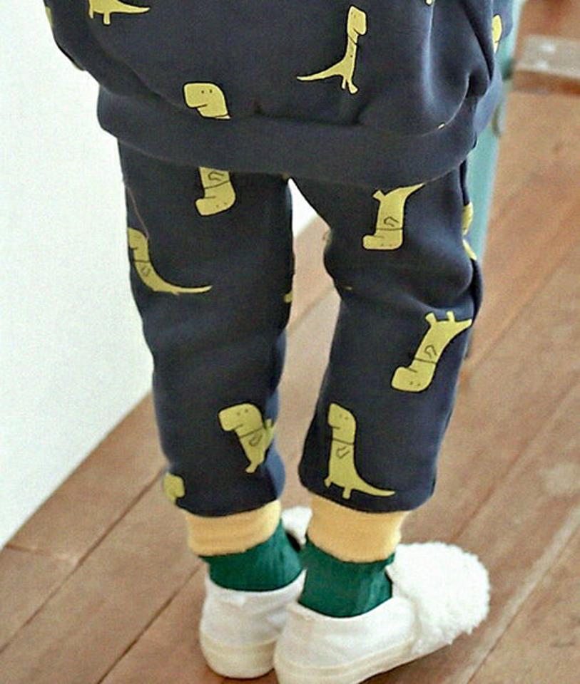 【キッズ30%OFF】両起毛ダイナソーパターンパンツ・p010425 キッズ【3~8才】【pt】【パンツ ズボン ロングパンツ 長ズボン 恐竜 柄 カジュアル 可愛い かわいい 裏起毛 起毛 女の子 男の子 冬 韓国 韓国子供服 子供 こども 子供服 こども服】【KIDS】