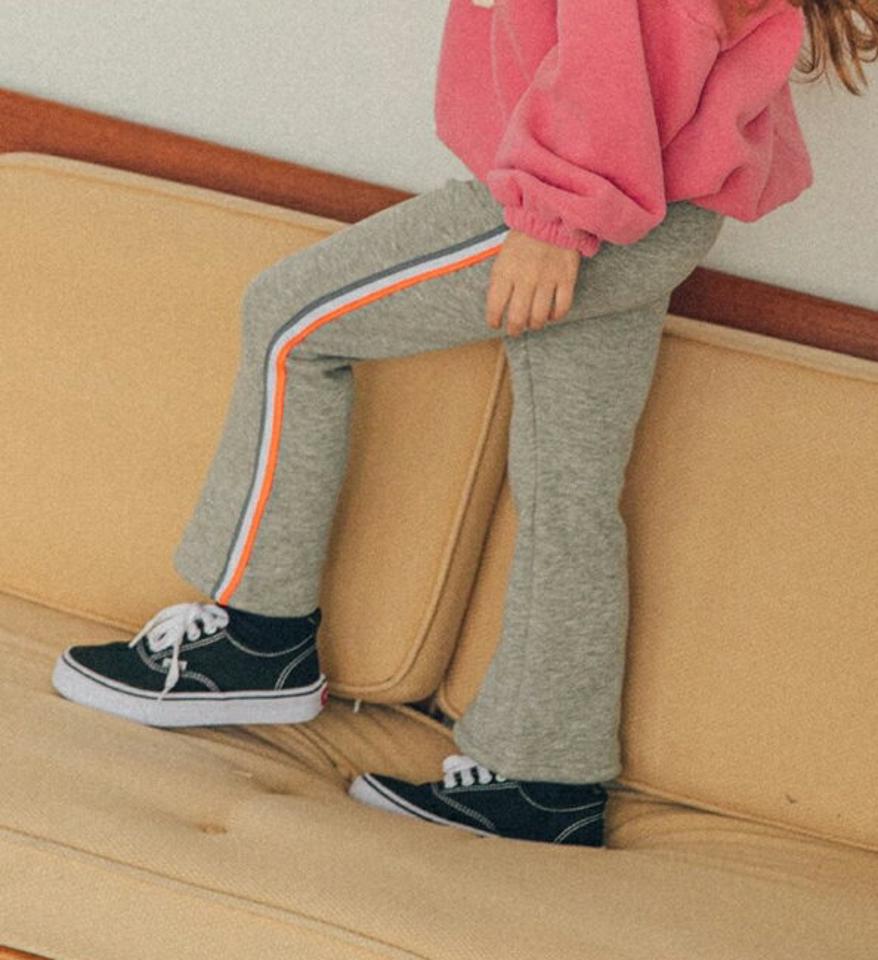 【キッズ30%OFF】ボア裏地ラインブーツカットパンツ(Junior)・u10322 キッズ【9~17才】【pt】【パンツ ズボン ロングパンツ 長ズボン 裏地ボア ラインパンツ ブーツカット カジュアル ラフ　女の子 男の子 冬 韓国 韓国子供服 子供 こども 子供服 こども服】【KIDS】