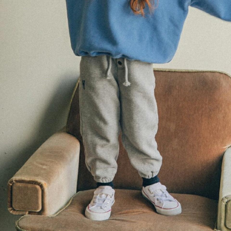 【キッズ30%OFF】裏起毛ボタンジョガーパンツ(junior)・u10452 キッズ【9~17才】【pt】【パンツ ズボン ロングパンツ 長ズボン ジョガーパンツ 単色 無地 シンプル 裏起毛 カジュアル ラフ 女の子 男の子 冬 韓国 韓国子供服 子供 こども 子供服 こども服】【KIDS】