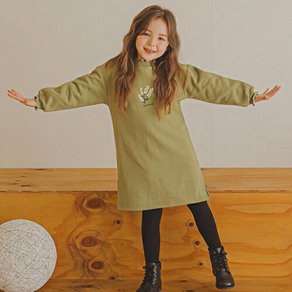 裏起毛ウェーブ花柄刺繍ワンピース(green)・p009869 キッズ【3~8才】【ops】【ワンピース 長袖 ミディ丈 ミディワンピース 花柄 フラワー 刺繍 裏起毛 可愛い かわいい 女の子 冬 韓国 韓国子供服 子供 こども 子供服 こども服】【KIDS】