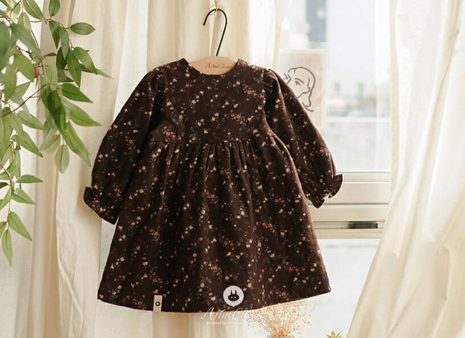 パフ袖フラワーコットンワンピース・p009223 キッズ【0~2才】【ops】【ワンピース 長袖 フラワー 花柄 パフ袖 パフスリーブ コットン 綿 可愛い かわいい 女の子 秋 冬 韓国 韓国子供服 子供 こども 子供服 こども服】【KIDS】