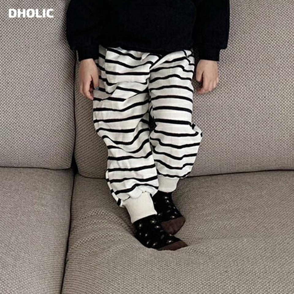 【キッズ30%OFF】2TYPE裏起毛ジョガーパンツ(kids)・u09488 キッズ【3~8才】【pt】【パンツ ズボン ロングパンツ 長ズボン ジョガーパンツ 裏起毛 ボーダー柄 単色 無地 シンプル カジュアル ラフ 女の子 男の子 冬 韓国 韓国子供服 子供 こども 子供服 こども服】【KIDS】