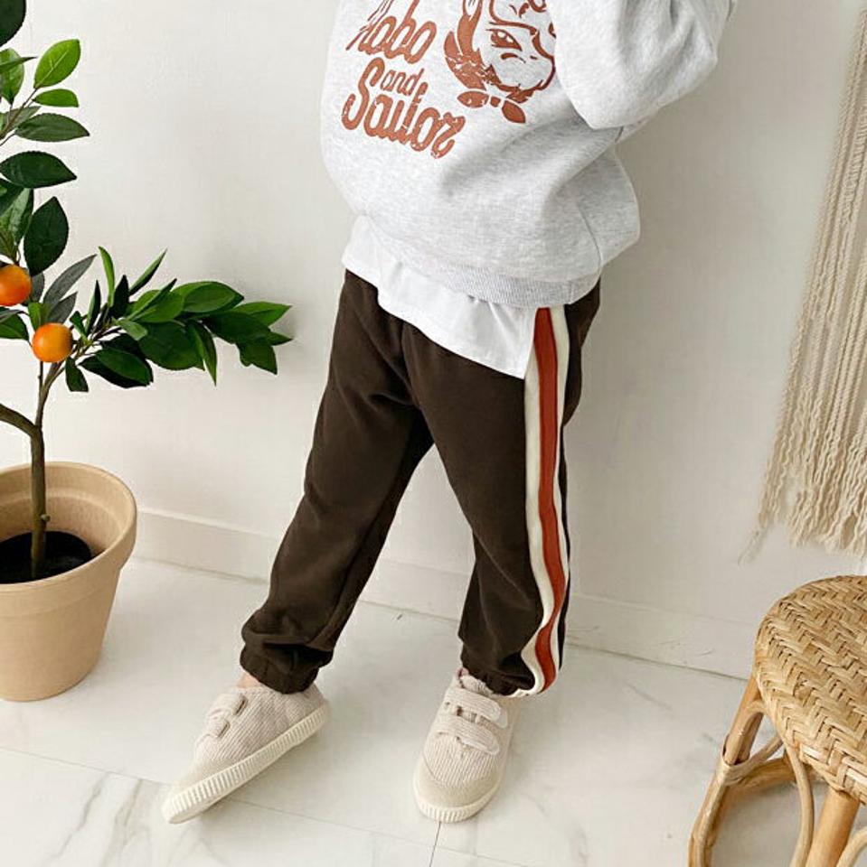 ファー裏地ライン配色パンツ・p009551 キッズ【3~8才】【pt】【パンツ ズボン ロングパンツ 長ズボン ファー サイドライン カジュアル ラフ 女の子 男の子 冬 韓国 韓国子供服 子供 こども 子供服 こども服】【KIDS】