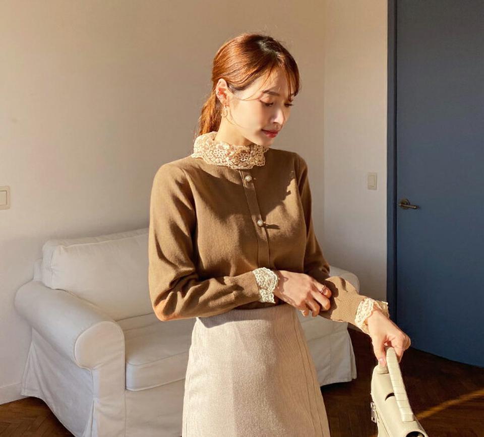 【只今10%OFF】パールレースネックニット・全3色・b65831 レディース 【tops】【トップス ニット ニットトップス 長袖 レース パール フェミニン 上品 パールボタン 可愛い かわいい 秋 冬 韓国 ファッション】【ハイホリHIHOLLI】