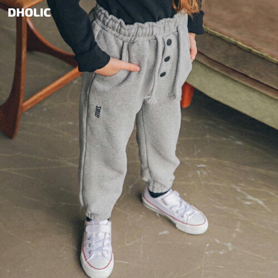 【キッズ30%OFF】裏起毛ボタンジョガーパンツ(kids)・u10457 キッズ【3~8才】【pt】【パンツ ズボン ロングパンツ 長ズボン 徐が—パンツ 裏起毛 単色 無地 シンプル カジュアル ラフ 女の子 男の子 冬 韓国 韓国子供服 子供 こども 子供服 こども服】【KIDS】