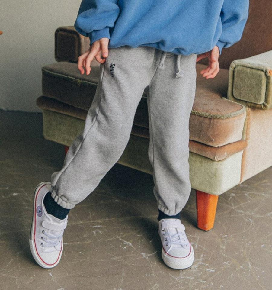 【キッズ30%OFF】裏起毛ボタンジョガーパンツ(kids)・u10457 キッズ【3~8才】【pt】【パンツ ズボン ロングパンツ 長ズボン 徐が—パンツ 裏起毛 単色 無地 シンプル カジュアル ラフ 女の子 男の子 冬 韓国 韓国子供服 子供 こども 子供服 こども服】【KIDS】