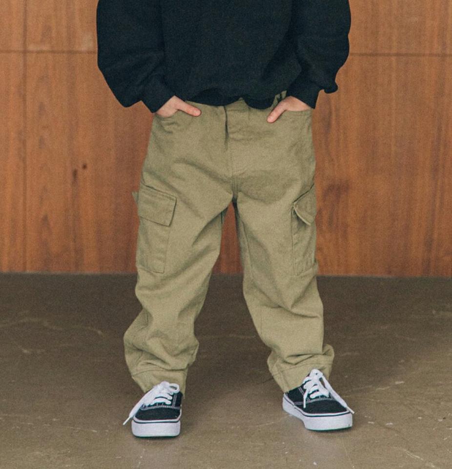 【キッズ30%OFF】裏起毛ボタンヘムカーゴパンツ(kids)・u10332 キッズ【3~8才】【pt】【パンツ ズボン ロングパンツ 長ズボン カーゴパンツ カーゴ 単色 無地 シンプル カジュアル 裏起毛 女の子 男の子 冬 韓国 韓国子供服 子供 こども 子供服 こども服】【KIDS】