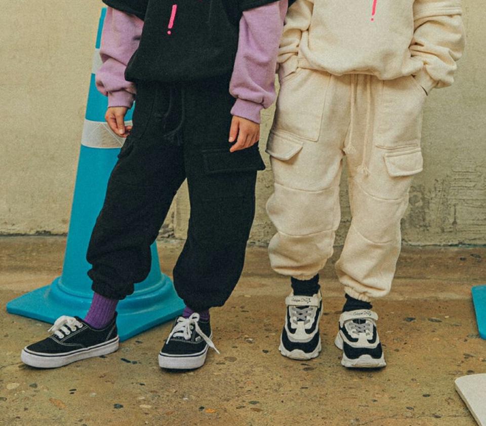 【キッズ30%OFF】裏起毛カーゴジョガーパンツ(kids)・u10345 キッズ【3~8才】【pt】【パンツ ズボン ロングパンツ 長ズボン ヨガ—パンツ カーゴパンツ 裏起毛 単色 無地 シンプル カジュアル 女の子 男の子 冬 韓国 韓国子供服 子供 こども 子供服 こども服】【KIDS】