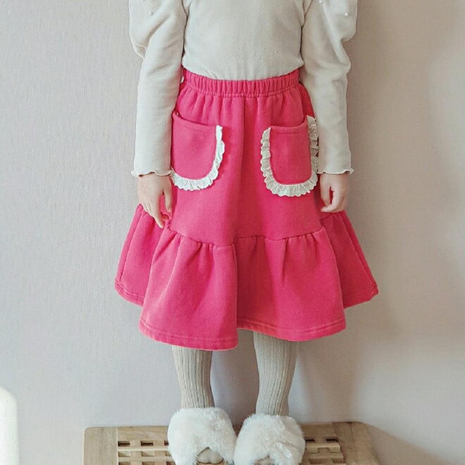 【キッズ30%OFF】レースポケットスカート・u10231 キッズ【3~8才】【sk】【スカート ミディ丈 ミディスカート レース ガーリー 可愛い かわいい 女の子 秋 冬 韓国 韓国子供服 子供 こども 子供服 こども服】【KIDS】