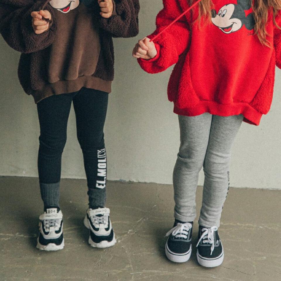 【キッズ30%OFF】ボア裏地ロゴレギンス(Kids)・u10325 キッズ 【3~8才】【pt】【韓国 ファッション ボトムス スパッツ パンツ ロング ウエストゴム セミブーツカット 裏ボア 暖かい 保温 女の子 男の子 キッズ 子供 子供服 幼稚園 通学 通園 低学年 秋 冬】【KIDS】