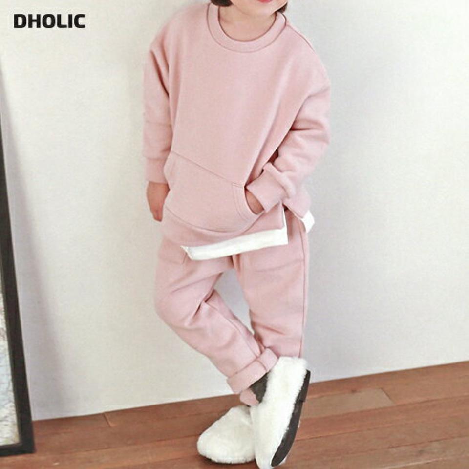 【キッズ30%OFF】両起毛パッチポケットスウェット上下SET・p010382 キッズ 【3~8才】【SET】【韓国 ファッション セットアップ スウェット トレーナー Tシャツ カットソー 長袖 パンツ ロング アウトドア 運動 キッズ 子供 子供服 幼稚園 通学 通園 低学年 秋 冬】【KIDS】